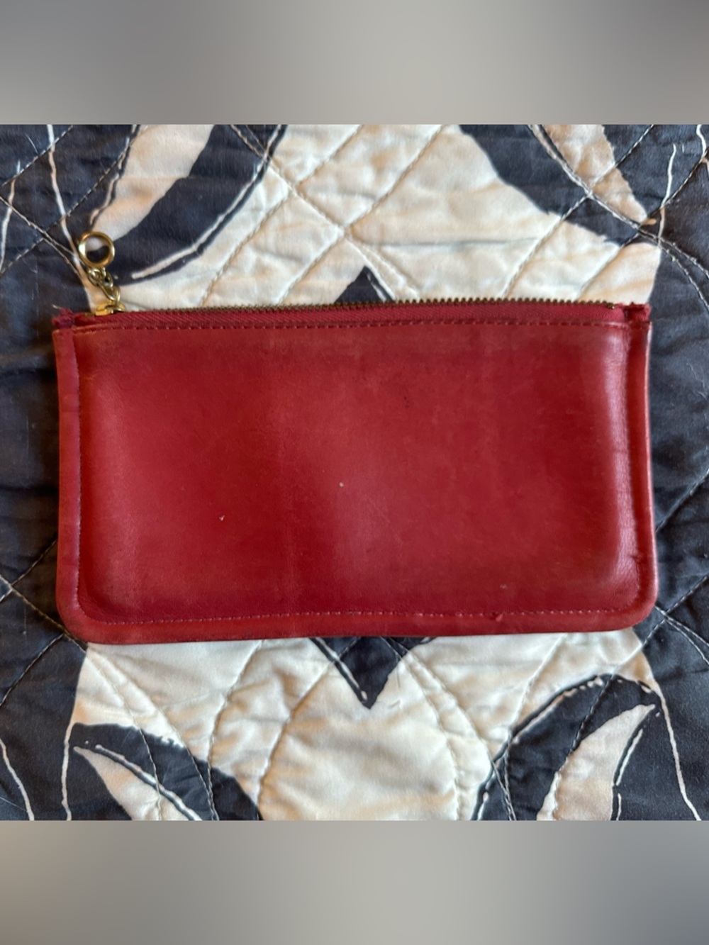 Vintage Couch Pouch